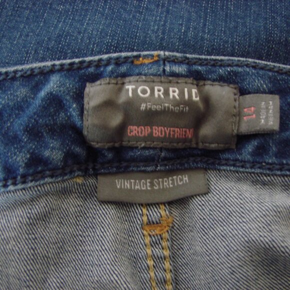 Torrid Crop Boyfriend Jeans Vintage Stretch Raw Hem Ankle Size 14 - Picture 4 of 12